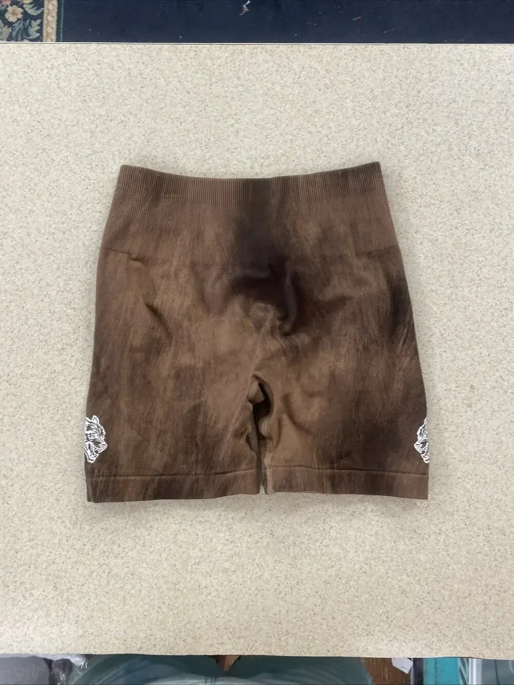 Darc Sport She Wolves Espresso Acid Wash Seamless Scrunch Shorts Size Small k18